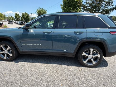 Used 2026 Jeep Grand Cherokee Limited w/ Trailer Tow Package AWD/4WD image 11