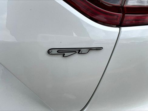 Used 2018 Kia Stinger GT1 image 31