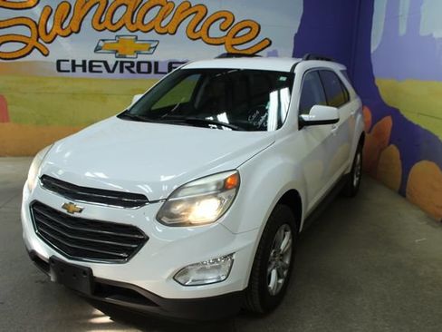 Used 2016 Chevrolet Equinox LT FWD image 4