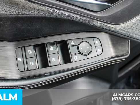 Used 2023 Nissan Rogue SV FWD image 34