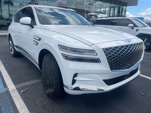 Used 2023 Genesis GV80 2.5T w/ Prestige Package AWD/4WD image 4