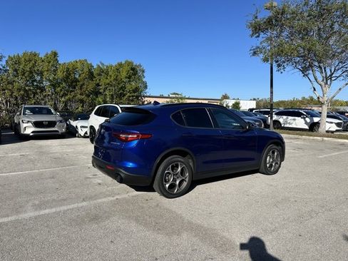 Used 2022 Alfa Romeo Stelvio Sprint image 7