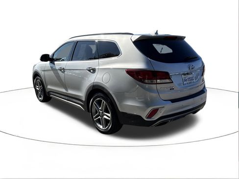 Used 2019 Hyundai Santa Fe XL image 5