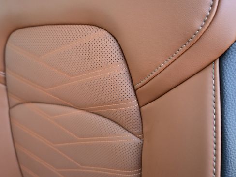 New 2025 Nissan Pathfinder Platinum image 27