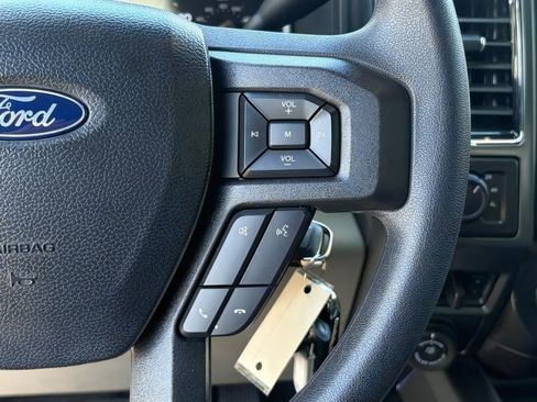 Used 2022 Ford F350 XLT w/ XLT Premium Package AWD/4WD image 15