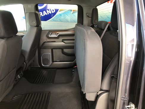 Certified 2024 Chevrolet Silverado 1500 LT image 11