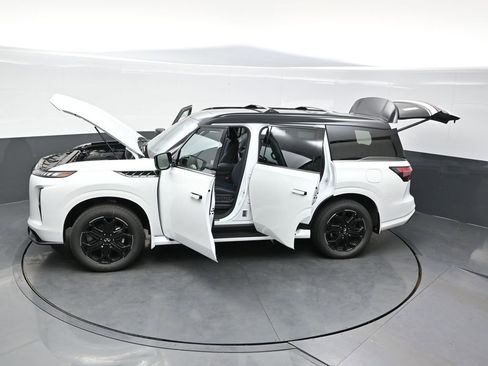 New 2026 INFINITI QX80 4WD w/ Sport Exterior Package image 38