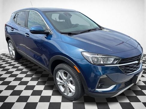 Certified 2020 Buick Encore GX Preferred w/ Cold Weather Comfort Package AWD/4WD image 32