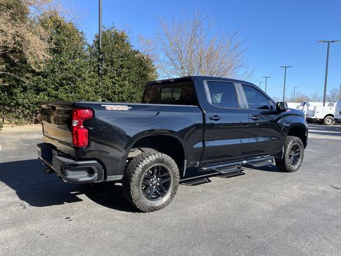 Used 2024 Chevrolet Silverado 1500 LT Trail Boss w/ LT Trail Boss Premium Package image 9