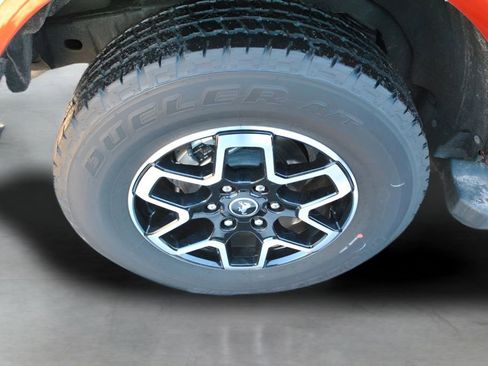 Used 2024 Ford Bronco Outer Banks AWD/4WD image 9