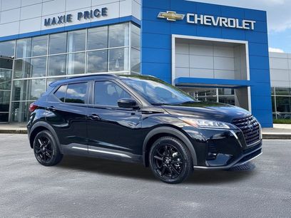 Used 2022 Nissan Kicks SR w/ Premium Package