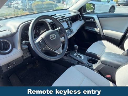 Used 2016 Toyota RAV4 XLE FWD image 4