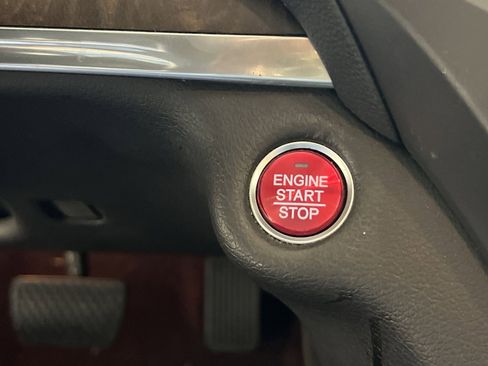 Used 2020 Acura MDX Technology image 35