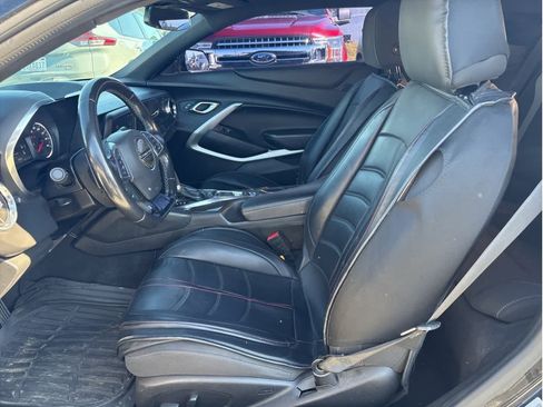 Used 2018 Chevrolet Camaro LT w/ RS Package image 12