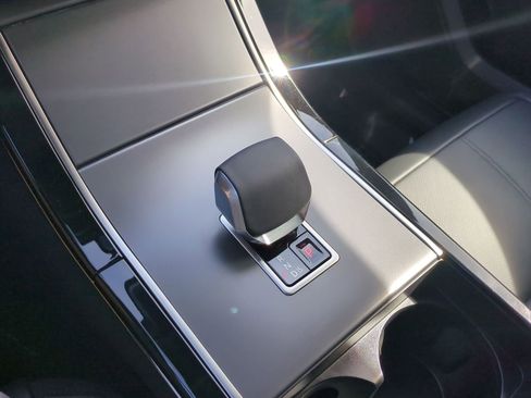 Used 2026 Land Rover Range Rover Velar S image 22