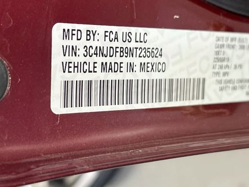 Used 2022 Jeep Compass Latitude AWD/4WD image 29