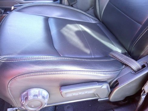 Used 2022 Jeep Wrangler Unlimited Sahara image 10