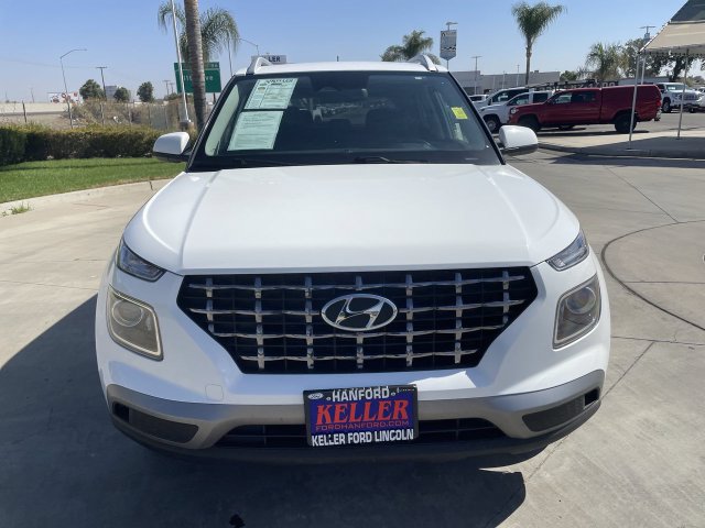 Used 2025 Hyundai Venue SEL FWD image 3