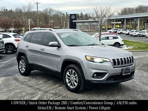 Used 2019 Jeep Cherokee Latitude Plus w/ Comfort/Convenience Group image 1