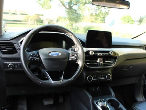 Used 2020 Ford Escape SEL AWD/4WD image 10