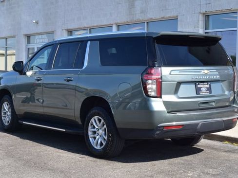 Used 2023 Chevrolet Suburban LT AWD/4WD image 9