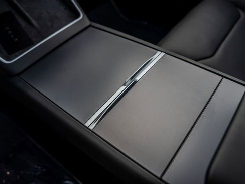 Used 2026 Tesla Model Y Long Range image 11