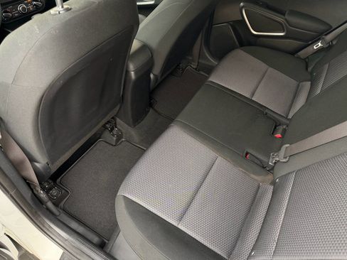 Used 2023 Kia Soul LX image 16