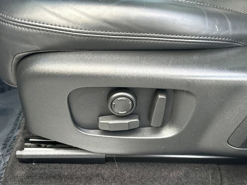 Used 2022 Land Rover Range Rover Sport HSE Silver Edition image 17