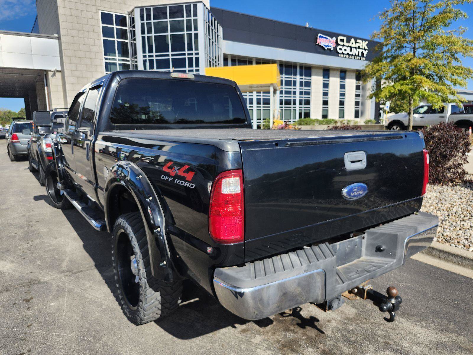 Used 2009 Ford F250 XLT AWD/4WD image 2
