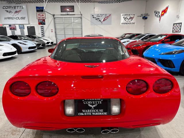 Used 2004 Chevrolet Corvette Coupe w/ Roof Package RWD image 4