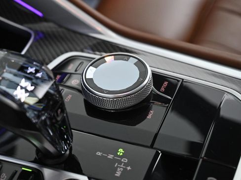 Used 2023 BMW X6 M50i w/ Executive Package image 24