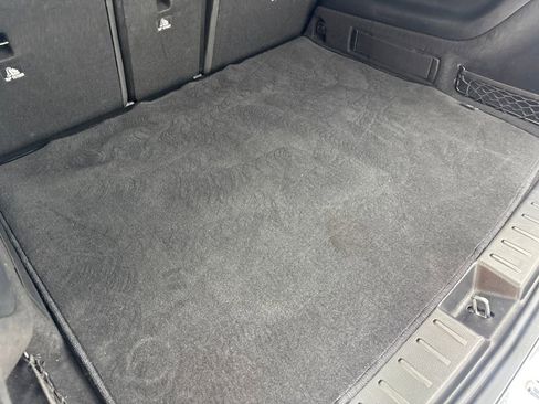 Used 2025 Mercedes-Benz GLB 250 4MATIC image 78