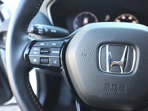 Used 2025 Honda HR-V Sport image 14