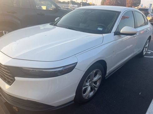 Used 2023 Honda Accord LX image 6