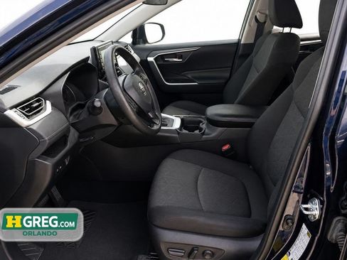 Used 2021 Toyota RAV4 XLE FWD image 7