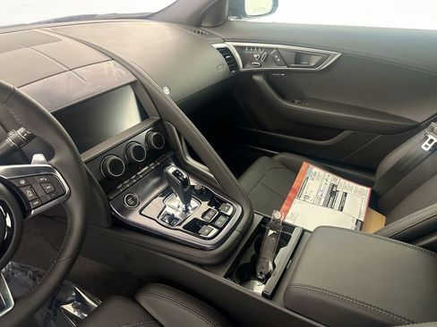 Certified 2024 Jaguar F-TYPE R-Dynamic image 21