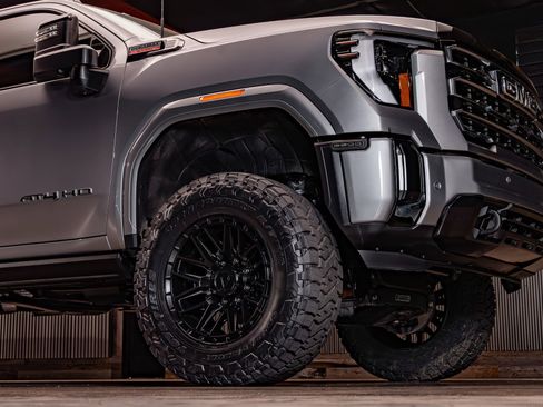 Used 2026 GMC Sierra 2500 AT4 w/ AT4 Premium Plus Package AWD/4WD image 16