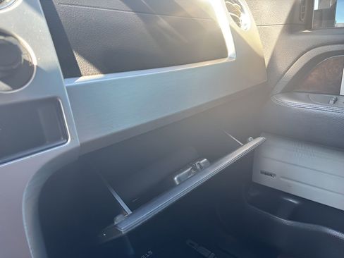 Used 2014 Ford F150 Platinum image 14