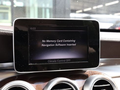 Used 2015 Mercedes-Benz C 300 Sedan image 29