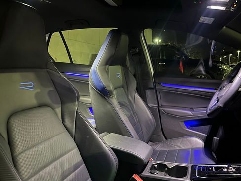 Used 2024 Volkswagen Golf R image 4