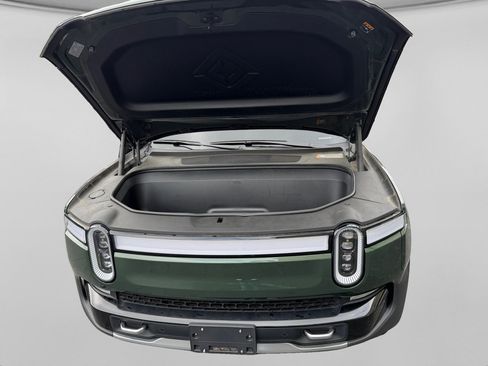 Used 2023 Rivian R1S Adventure AWD/4WD image 17