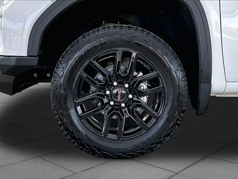 Used 2021 GMC Sierra 1500 Elevation w/ X31 Off-Road Package AWD/4WD image 11