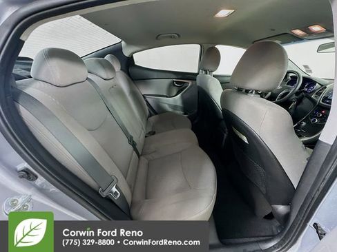 Used 2015 Hyundai Elantra SE w/ Option Group 02 image 24