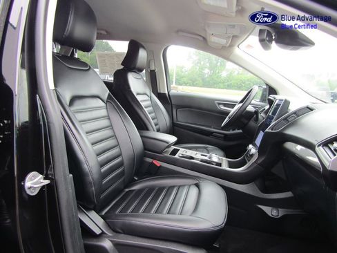 Certified 2024 Ford Edge SEL w/ Convenience Package AWD/4WD image 18