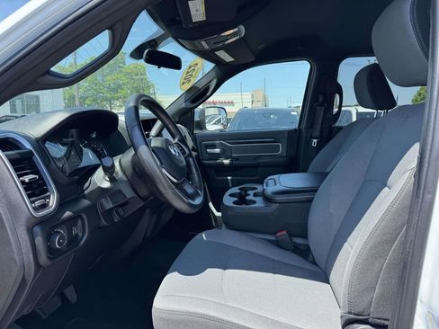 Used 2022 RAM 2500 Big Horn AWD/4WD image 18