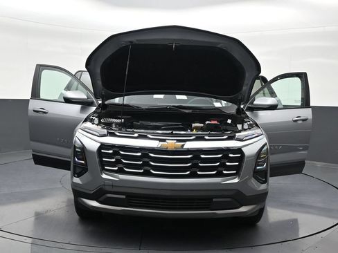 Used 2025 Chevrolet Equinox LT FWD image 38