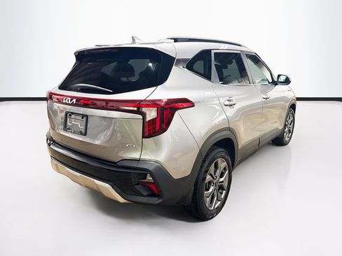 Used 2024 Kia Seltos S AWD/4WD image 7