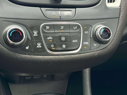 Used 2023 Chevrolet Malibu LT w/ Driver Confidence Package FWD image 28