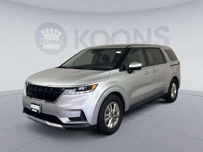 Used 2023 Kia Carnival LX