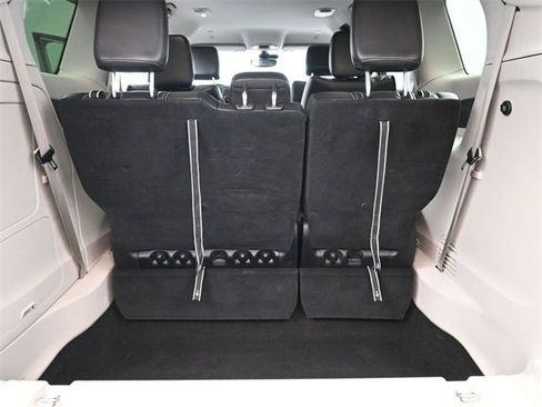 Used 2024 Chrysler Pacifica Select image 23